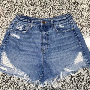 American Eagle Distressed Denim Highest Rise Mom Shorts Size 6